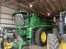 2015 JOHN DEERE S670