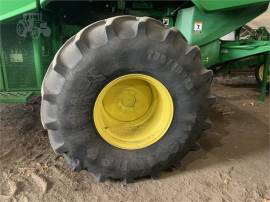 2015 JOHN DEERE S670