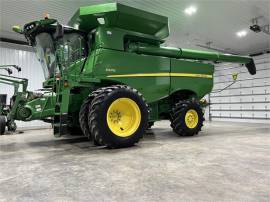 2015 JOHN DEERE S670