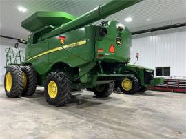 2015 JOHN DEERE S670