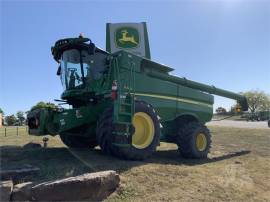 2015 JOHN DEERE S680