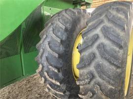 2015 JOHN DEERE S690