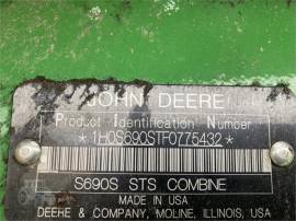 2015 JOHN DEERE S690