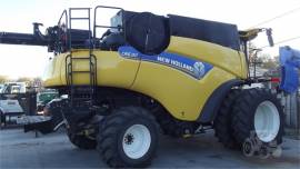 2015 NEW HOLLAND CR6.90