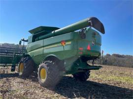 2016 JOHN DEERE S670