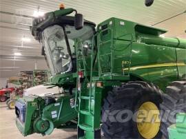 2016 JOHN DEERE S670