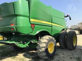 2016 JOHN DEERE S670