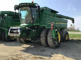 2016 JOHN DEERE S670