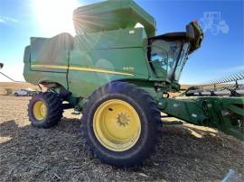 2016 JOHN DEERE S670