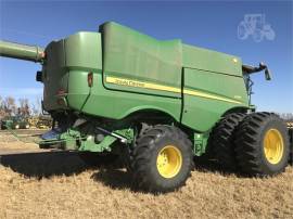 2016 JOHN DEERE S690