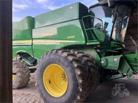 2016 JOHN DEERE S690