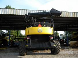 2016 NEW HOLLAND CR8.90