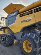 2017 CLAAS LEXION 740TT