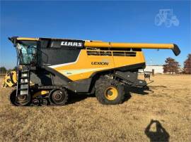 2017 CLAAS LEXION 760TT