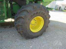 2017 JOHN DEERE S670