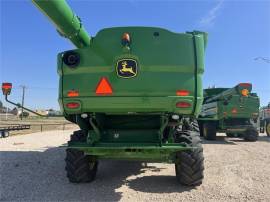 2017 JOHN DEERE S670