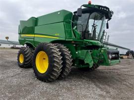 2017 JOHN DEERE S670