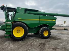 2017 JOHN DEERE S670