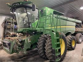 2017 JOHN DEERE S670