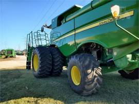 2017 JOHN DEERE S680