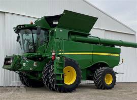 2017 JOHN DEERE S680