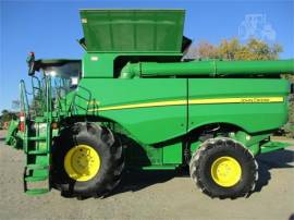 2017 JOHN DEERE S690