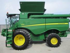 2017 JOHN DEERE S690