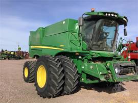 2017 JOHN DEERE S690