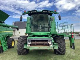 2017 JOHN DEERE S690