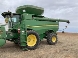 2018 JOHN DEERE S780