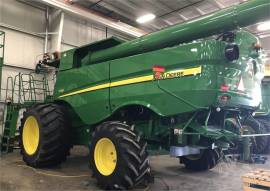 2018 JOHN DEERE S780