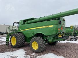 2018 JOHN DEERE S780