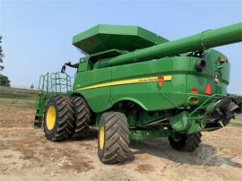 2018 JOHN DEERE S790