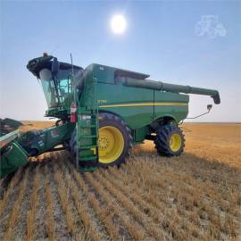 2018 JOHN DEERE S790