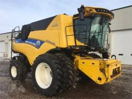 2018 NEW HOLLAND CR8.90