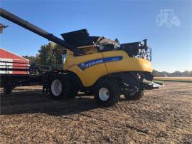 2018 NEW HOLLAND CR8.90