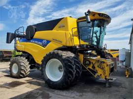 2018 NEW HOLLAND CR8.90