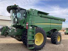 2019 JOHN DEERE S790