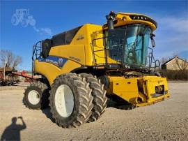 2019 NEW HOLLAND CR7.90