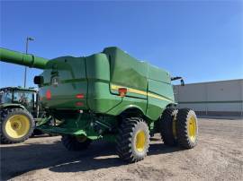 2022 JOHN DEERE S770