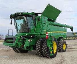 2022 JOHN DEERE S770