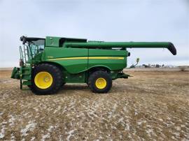 2022 JOHN DEERE S770