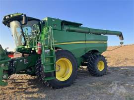 2022 JOHN DEERE S780