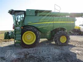 2022 JOHN DEERE S780