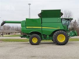 2022 JOHN DEERE S780