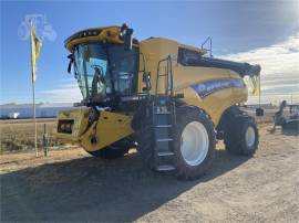 2022 NEW HOLLAND CR8.90