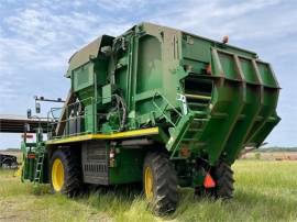 2015 JOHN DEERE CP690