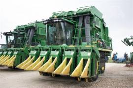 2017 JOHN DEERE CP690