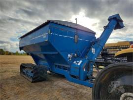 2009 KINZE 1050