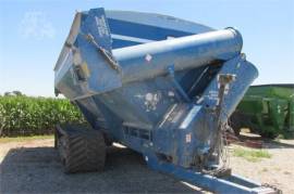 2010 KINZE 1050